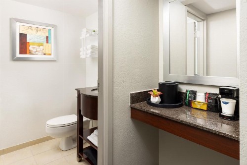 Hampton Inn Naples-Central - image 33