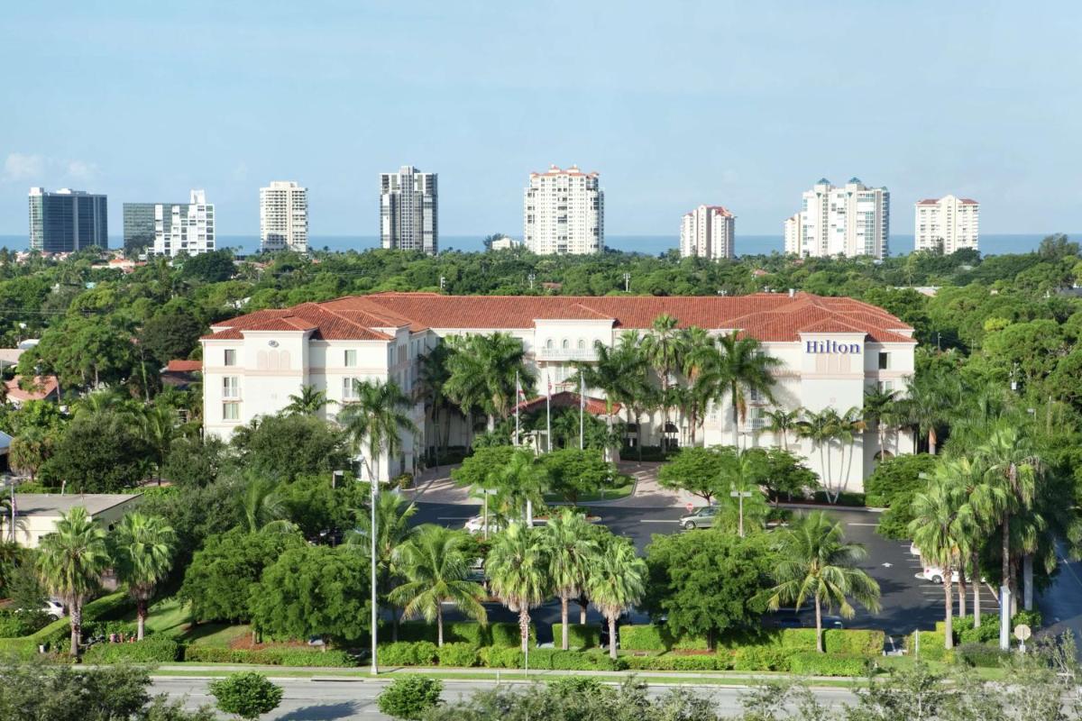 Hilton Naples - main image
