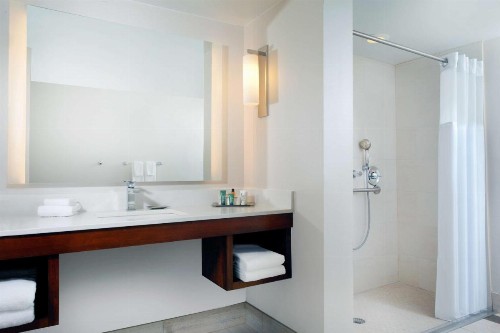 Hilton Naples - image 20