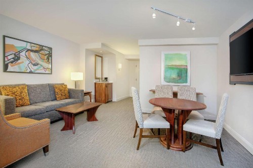 Hilton Naples - image 21