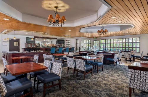 DoubleTree Suites by Hilton Naples - image 10