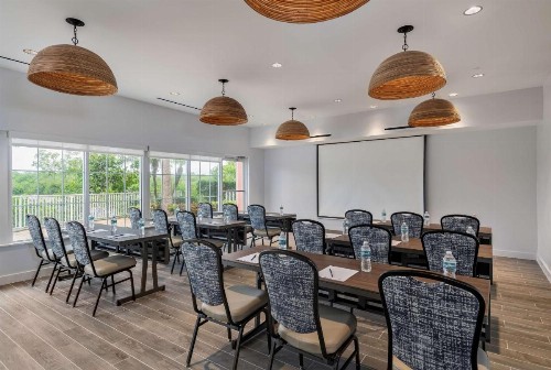 DoubleTree Suites by Hilton Naples - image 38