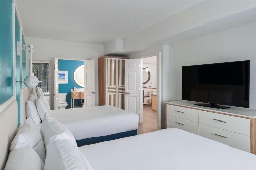 DoubleTree Suites by Hilton Naples - image 8