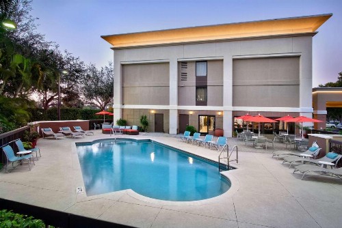 Hampton Inn Naples - I-75 - image 17