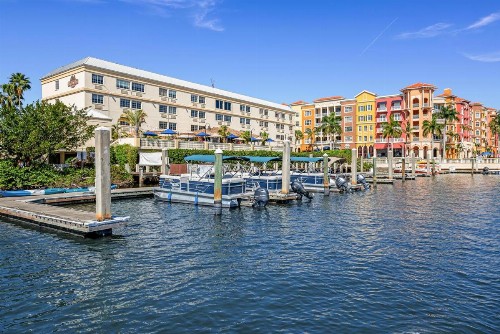 Bayfront Inn 5th Avenue - image 5