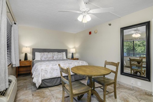 The Fairways Inn of Naples - image 38