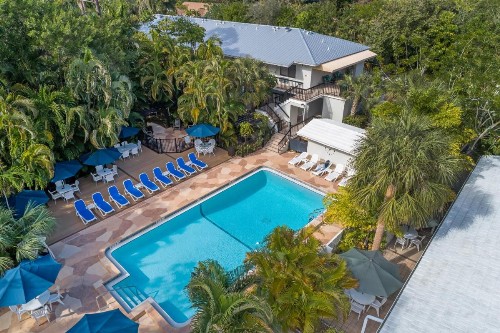 The Fairways Inn of Naples - image 9