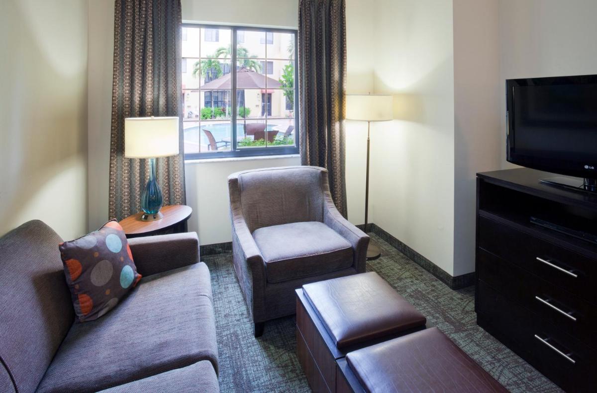 Staybridge Suites Naples - Gulf Coast an IHG Hotel - image 3