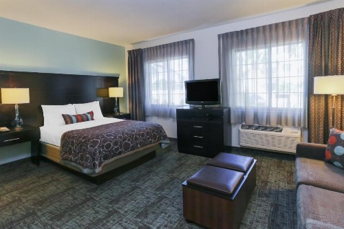 Staybridge Suites Naples - Gulf Coast an IHG Hotel - image 7