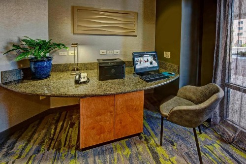 SpringHill Suites by Marriott Naples - image 21
