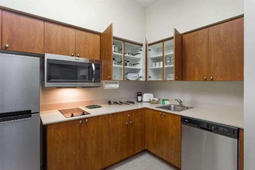 Hawthorn Suites by Wyndham Naples - image 15