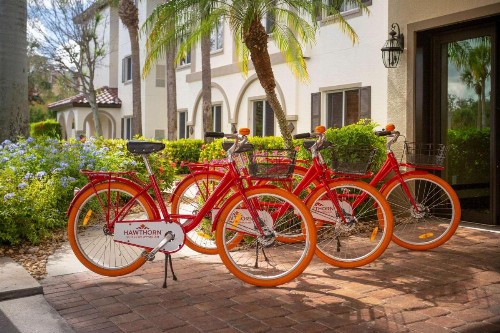Hawthorn Suites by Wyndham Naples - image 32