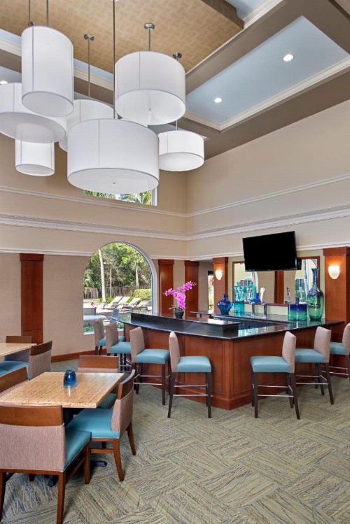 Hawthorn Suites by Wyndham Naples - image 37