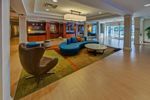 Fairfield Inn and Suites by Marriott Naples - image 10