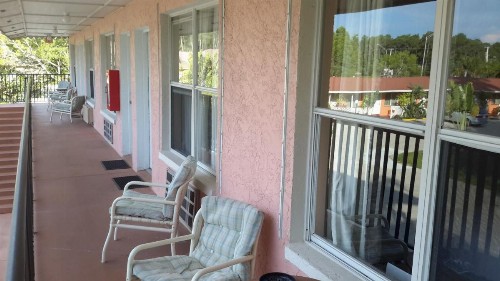Conty's Motel - image 18