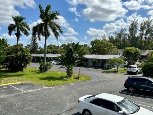 Conty's Motel - image 22