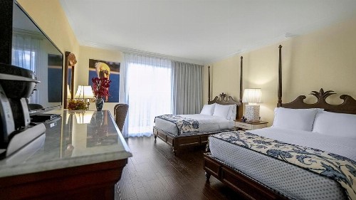 Inn at Pelican Bay - image 47