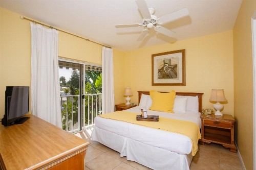 Naples Garden Inn - image 21