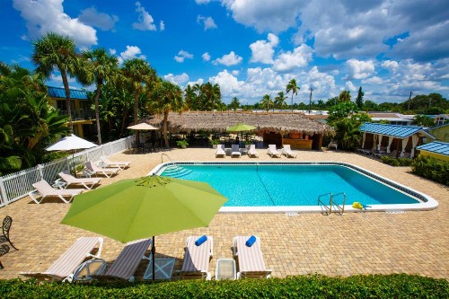 Naples Garden Inn - image 22
