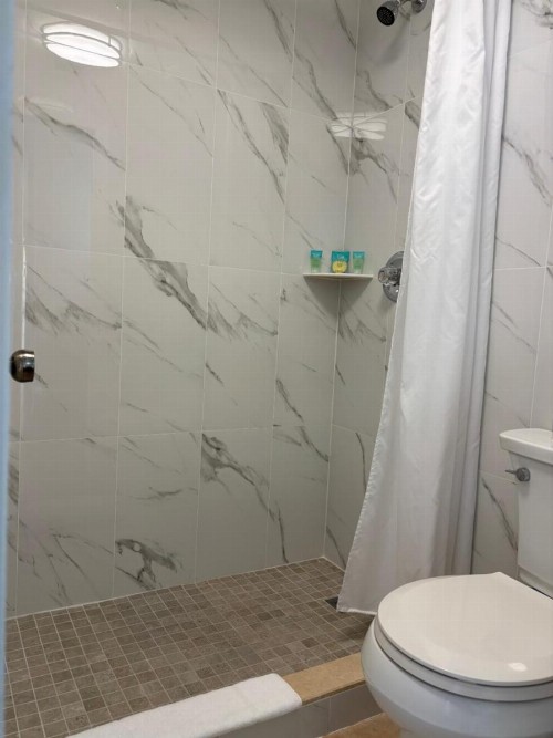 Naples Garden Inn - image 5