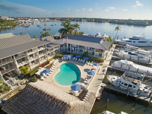 Cove Inn on Naples Bay - image 2