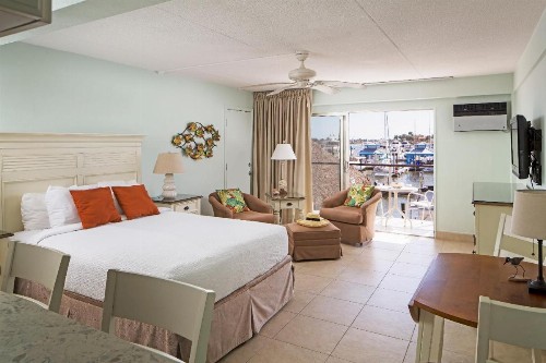 Cove Inn on Naples Bay - image 23