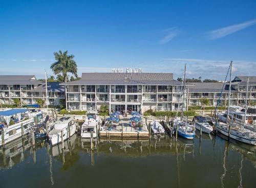 Cove Inn on Naples Bay - image 29