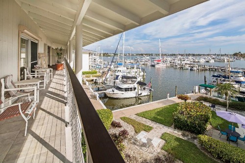 Cove Inn on Naples Bay - image 7
