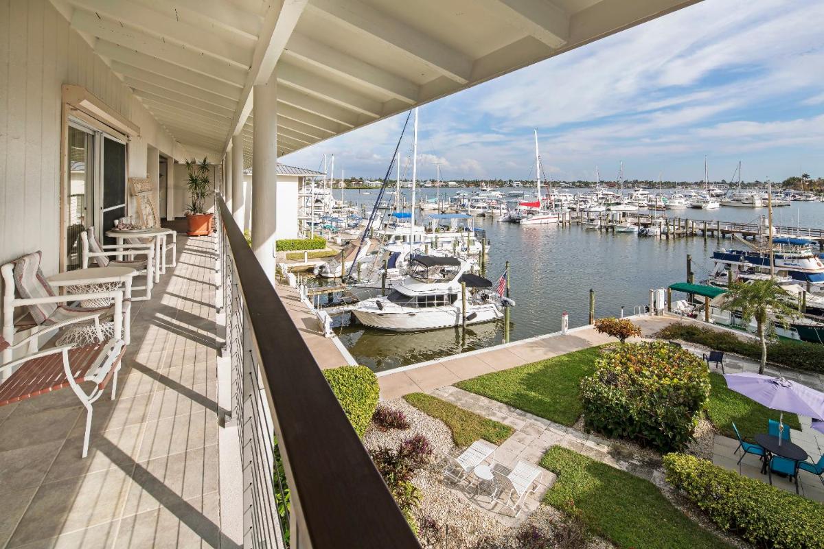Cove Inn on Naples Bay - image 7