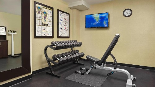Holiday Inn Express Naples Downtown 5th Avenue an IHG Hotel - image 28
