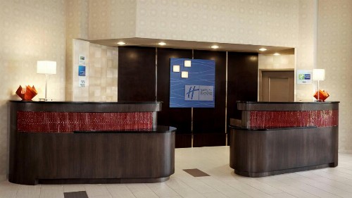 Holiday Inn Express Naples Downtown 5th Avenue an IHG Hotel - image 35