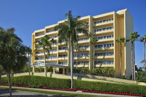Edgewater Beach Hotel - image 15