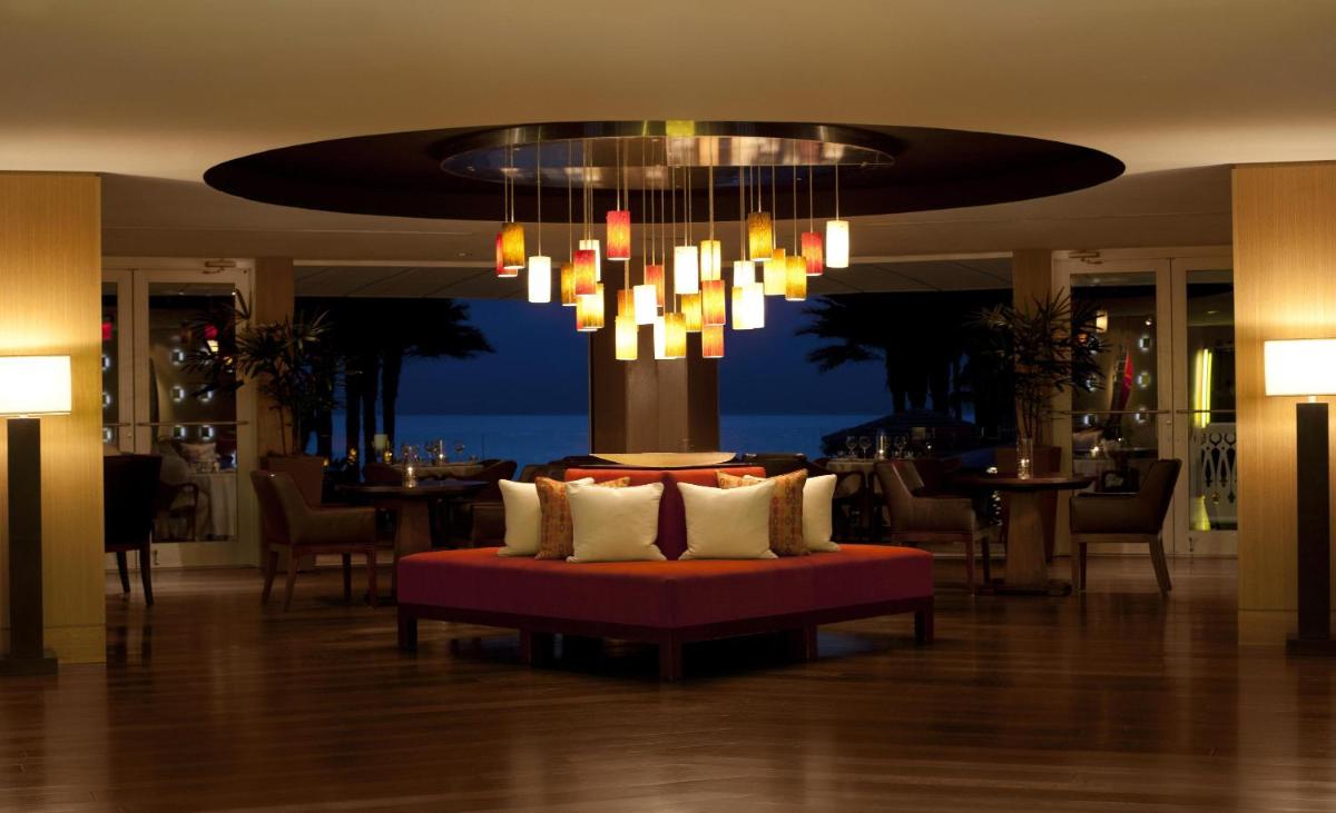 Edgewater Beach Hotel - image 2