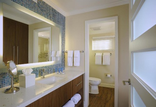 Edgewater Beach Hotel - image 43