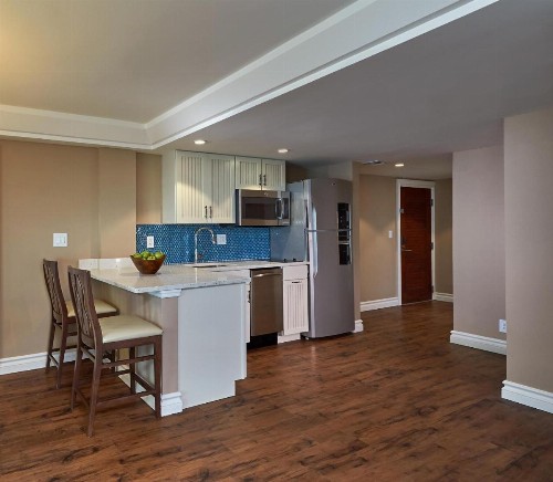 Edgewater Beach Hotel - image 46