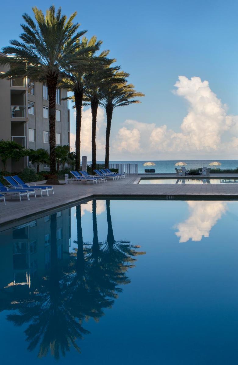 Edgewater Beach Hotel - image 5