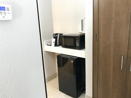 Holiday Inn Express - Naples South - I-75 an IHG Hotel - image 19