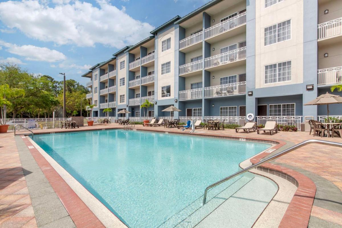 Best Western Naples Plaza Hotel - main image