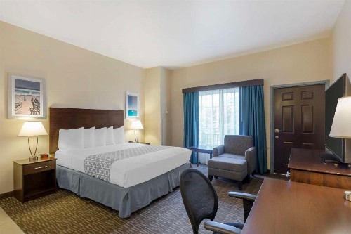 Best Western Naples Plaza Hotel - image 13