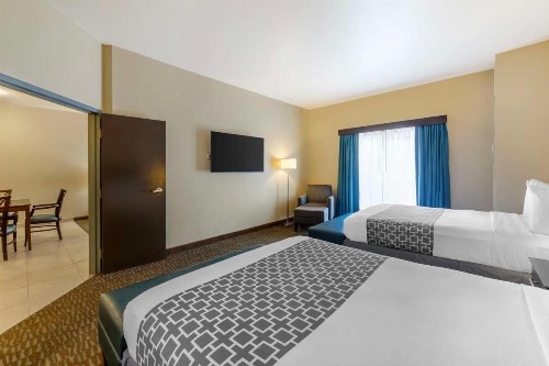 Best Western Naples Plaza Hotel - image 20