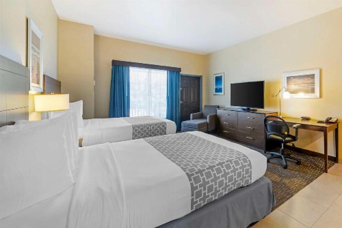 Best Western Naples Plaza Hotel - image 24