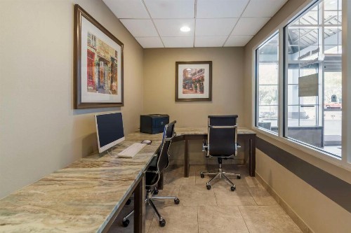 Best Western Naples Plaza Hotel - image 38