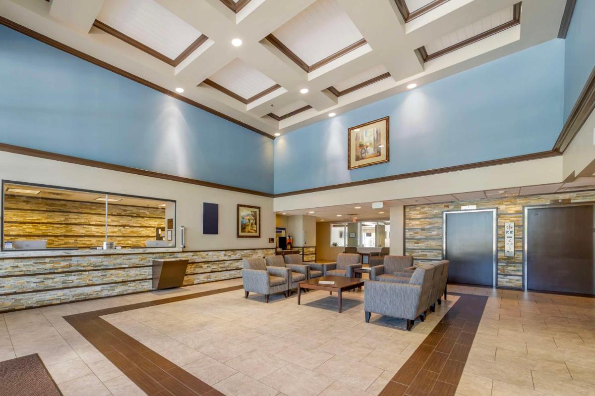 Best Western Naples Plaza Hotel - image 4