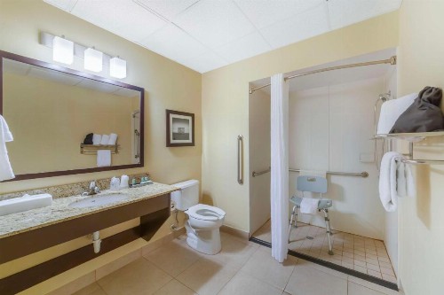 Best Western Naples Plaza Hotel - image 42