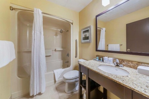 Best Western Naples Plaza Hotel - image 45