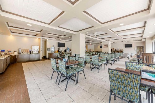 Best Western Naples Plaza Hotel - image 6