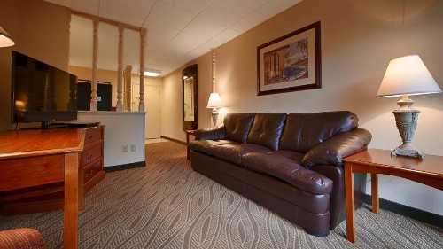 Best Western Naples Inn & Suites - image 20