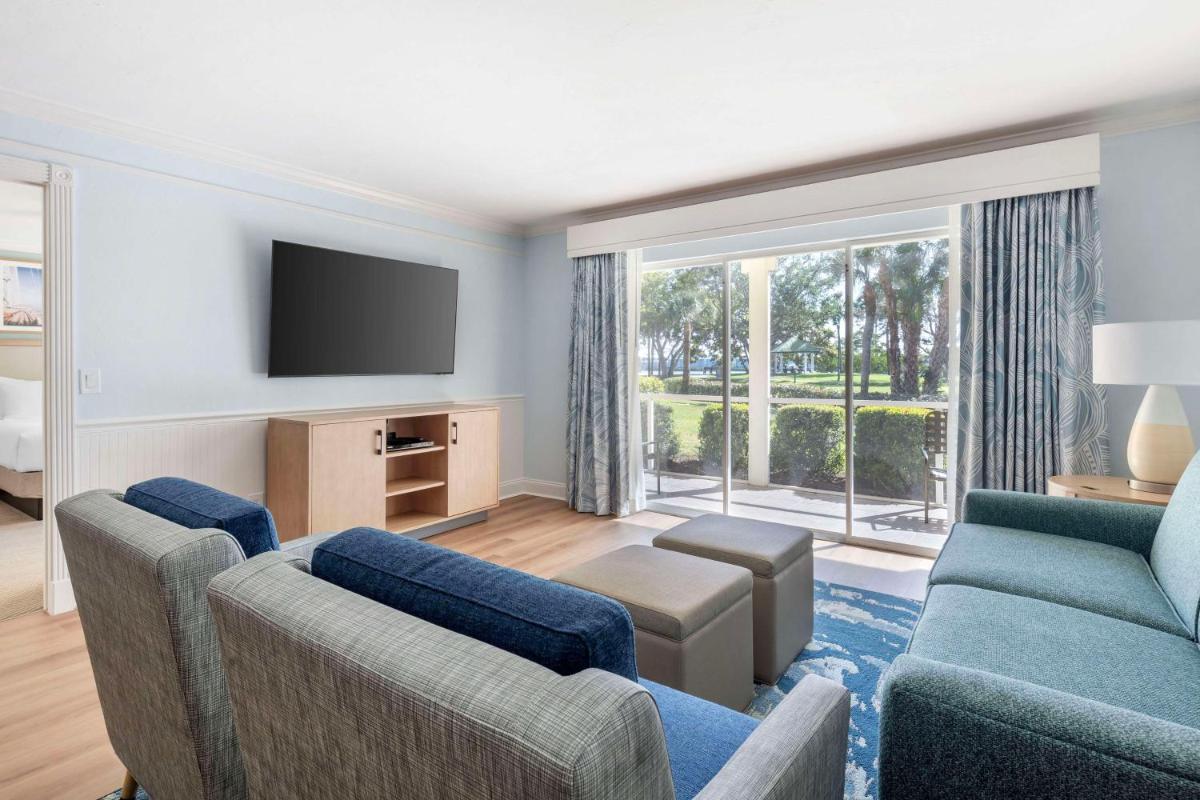 Charter Club Resort Of Naples Bay By Diamond Resorts - image 7