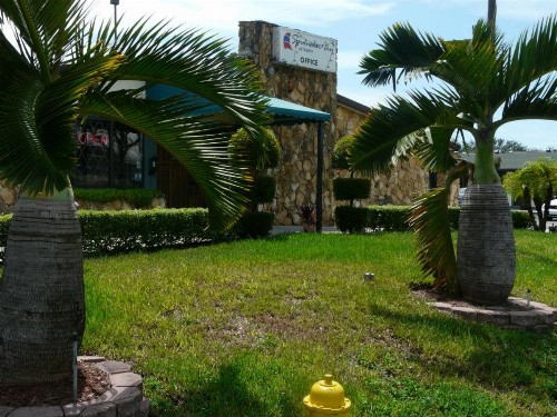 Spinnaker Inn of Naples - image 29