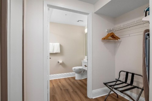 Naples Park Central Hotel - image 25